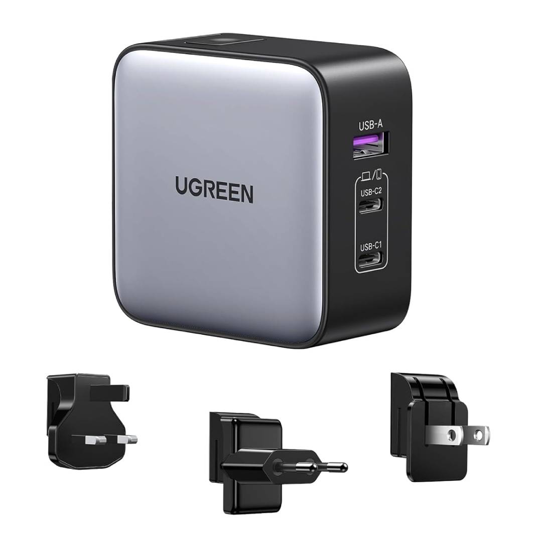 UGREEN Universal Travel Adapter 65W